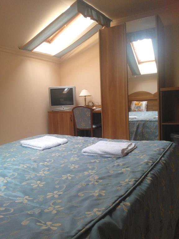 Kolibri Hotel Miskolc Room photo